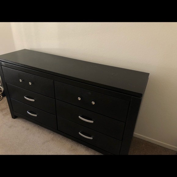Black 6 -drawer lowboy dresser - Picture 3 of 3